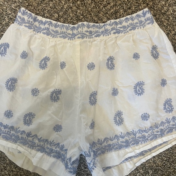 Gretchen Scott Designs White and Blue Embroidered Shorts - Picture 2 of 6